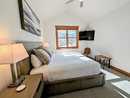 Red Hawk Townhomes 2337