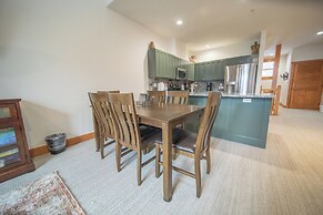 Red Hawk Townhomes 2337