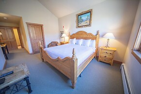 Red Hawk Townhomes 2337