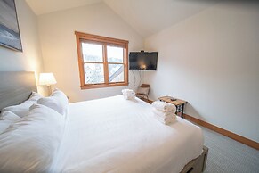 Red Hawk Townhomes 2337