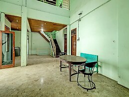 OYO Life 91682 Homestay Sriti