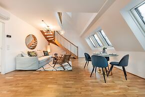 Relaxing Penthouse With Panoramic View And Terrace