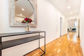 Relaxing Penthouse With Panoramic View And Terrace