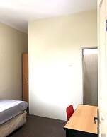 OYO Life 92781 Kost Parung Serab Syariah