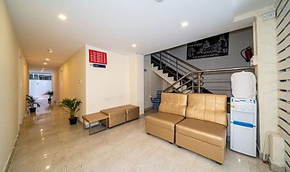 Fabhotel Arcade Inn Suites