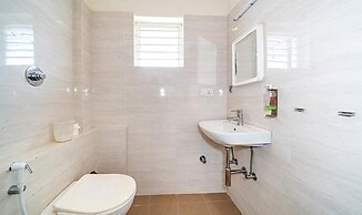 Fabhotel Arcade Inn Suites