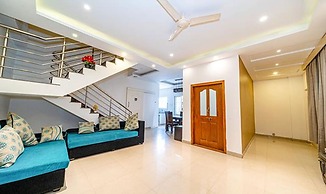 Fabhotel Arcade Inn Suites