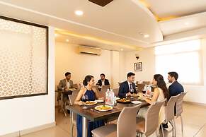 Fabhotel Signature Inn