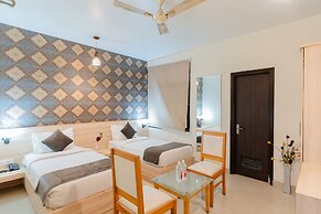 Fabhotel Signature Inn