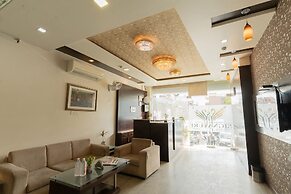 Fabhotel Signature Inn