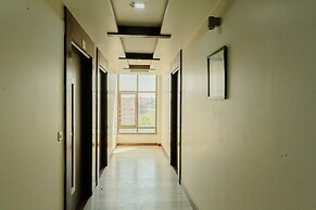 Fabhotel Signature Inn