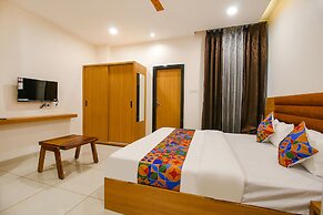 Fabhotel The Gravity Inn