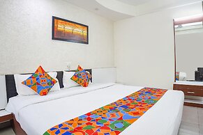 Fabhotel Mohit Regency