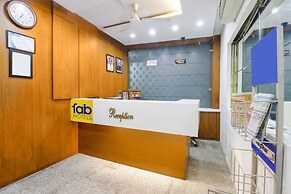 Fabhotel Mohit Regency