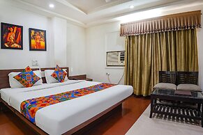 Fabhotel Mohit Regency