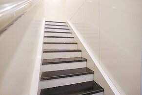 FabHotel Golden Star