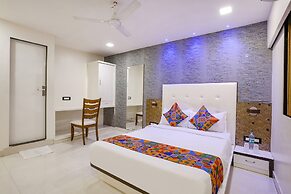 FabHotel Golden Star