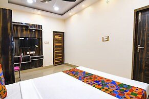 Fabhotel Sriya