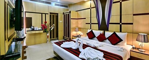 Fabhotel Prime Simna International