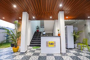 Fabhotel Paramount