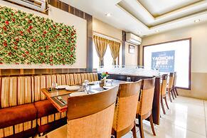 Fabhotel Shakti Palace