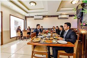 Fabhotel Shakti Palace
