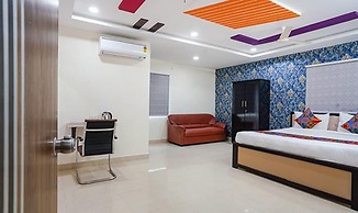 Fabhotel Sri Karthikeya Grand