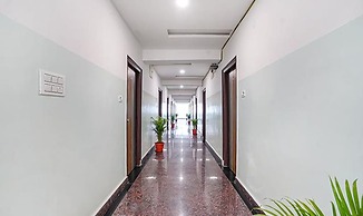 Fabhotel Sri Karthikeya Grand