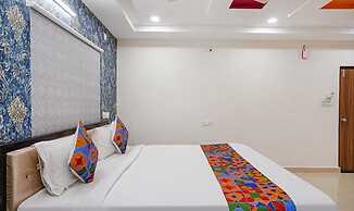 Fabhotel Sri Karthikeya Grand