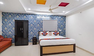 Fabhotel Sri Karthikeya Grand