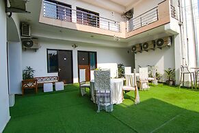 Fabhotel Marritt Grand