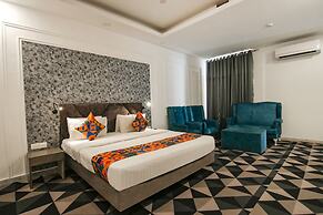 Fabhotel Marritt Grand