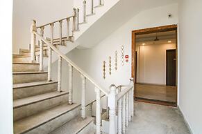 Fabhotel Marritt Grand