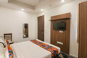 Fabhotel Marritt Grand