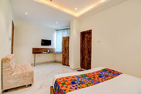 Fabhotel The Hastings Club