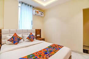 Fabhotel The Hastings Club