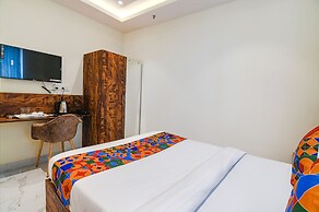 Fabhotel The Hastings Club