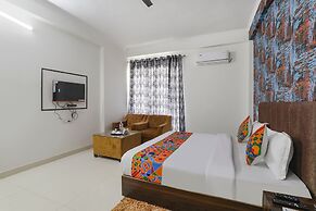 Fabhotel The Villa I