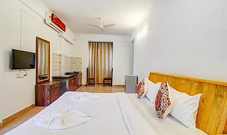 Fabhotel Pleasure Inn