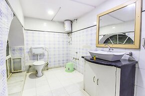 Fabhotel Pleasure Inn