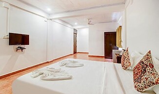 Fabhotel Pleasure Inn