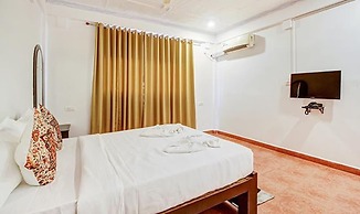 Fabhotel Pleasure Inn