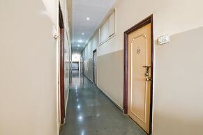 Fabhotel Girija