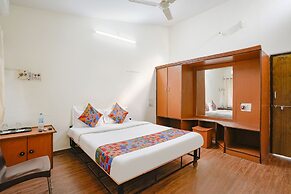 Fabhotel Girija
