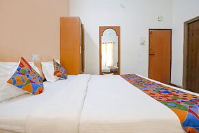 Fabhotel Girija