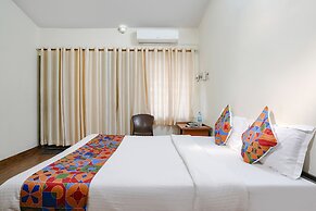 Fabhotel Girija