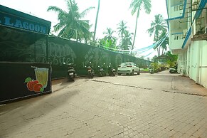 Fabhotel Grand Royal Palms