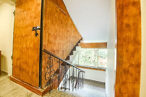 Fabhotel Grand Royal Palms