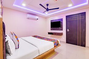 Fabhotel Prime Ravila Grand