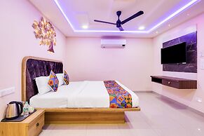 Fabhotel Prime Ravila Grand